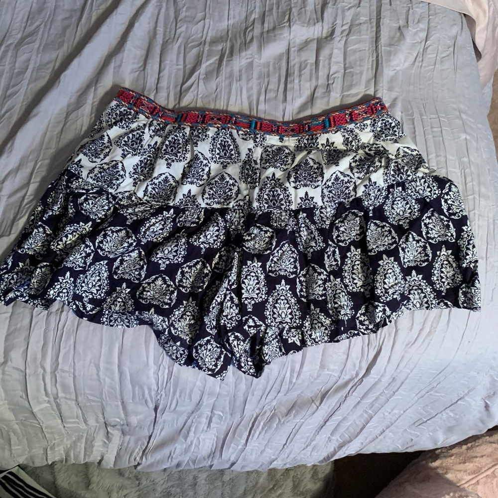 Me to We soft shorts